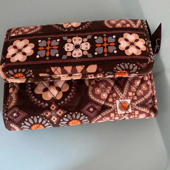 Vera Bradley Wallet Canyon Pattern Quilted Frame Brown Blue 5.5 X 4 Inches - Picture 1 of 7